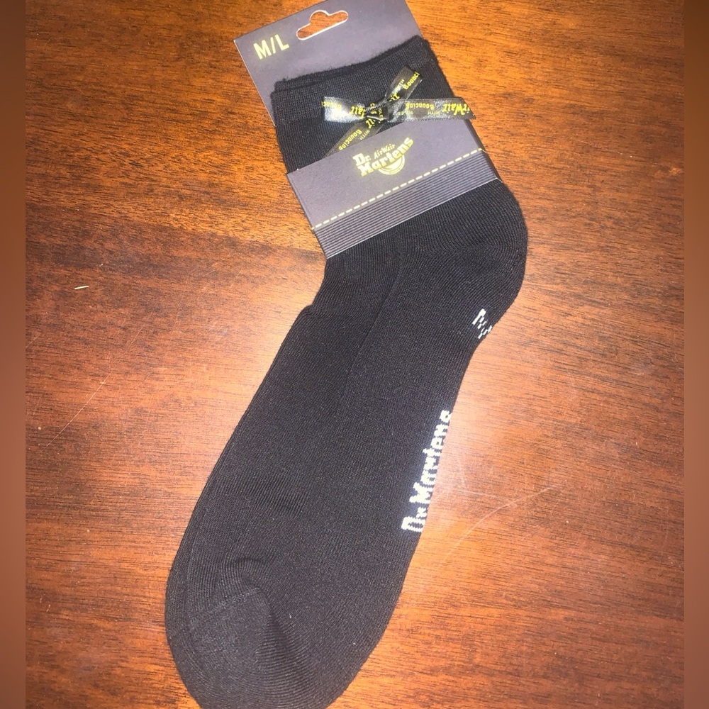Dr. Martens M/L (9-14) Bow Socks Black Organic w/logo 1 Pair New With Tags